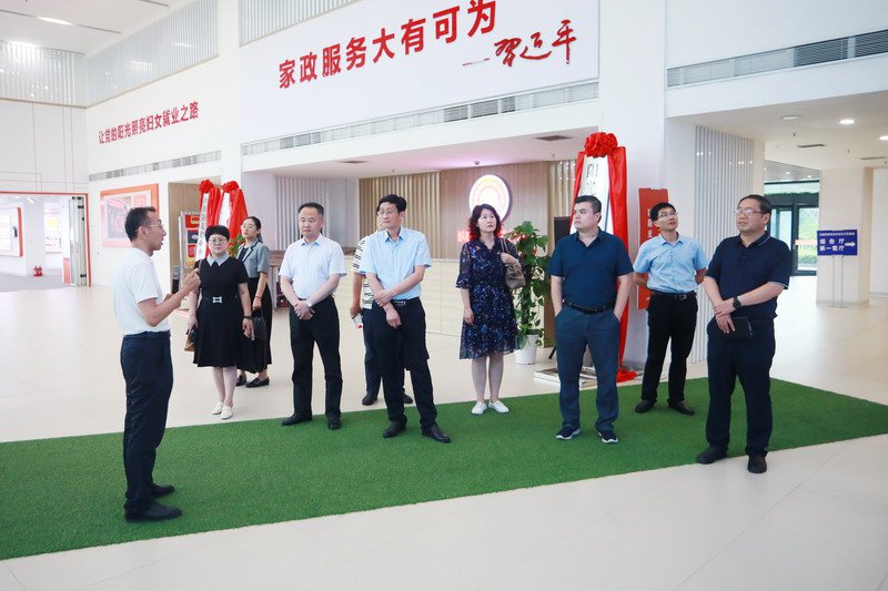 日出水了啊快点使劲动态图