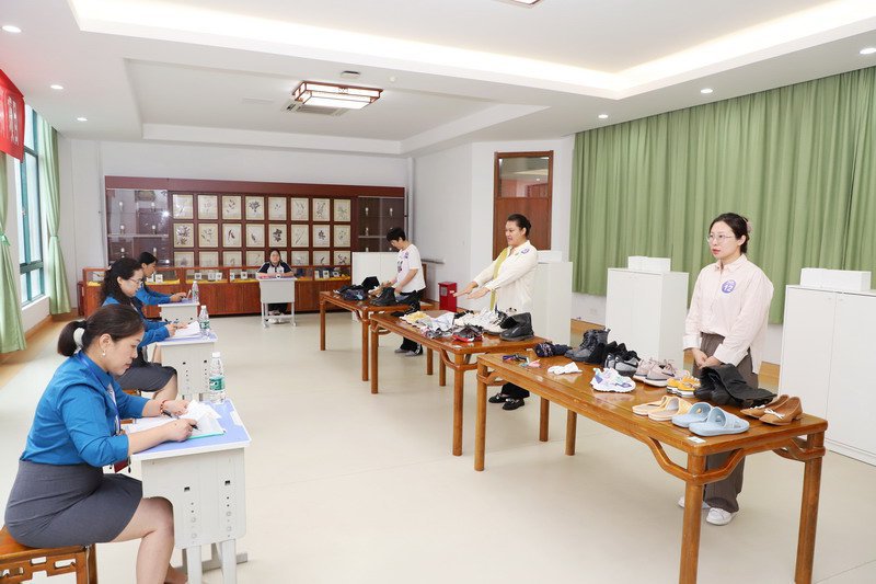 日出水了啊快点使劲动态图