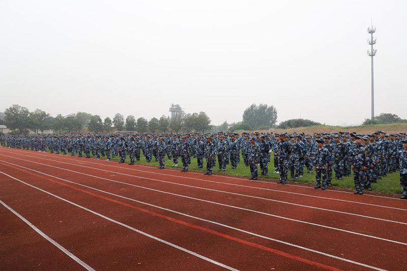 日出水了啊快点使劲动态图