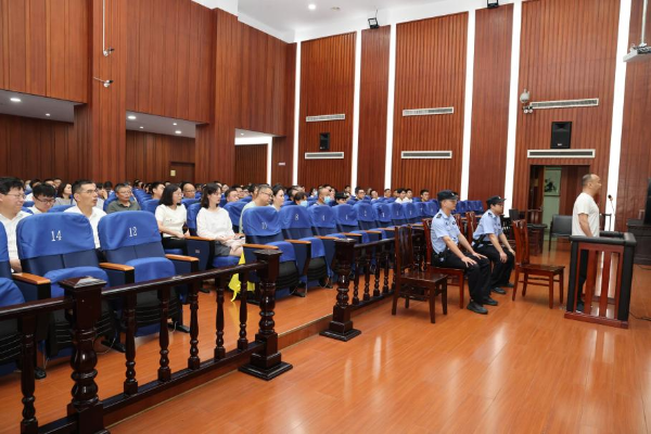 日出水了啊快点使劲动态图