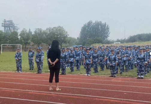 日出水了啊快点使劲动态图