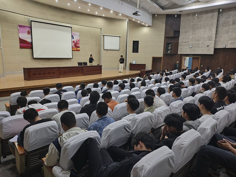 日出水了啊快点使劲动态图