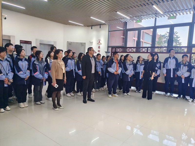 日出水了啊快点使劲动态图