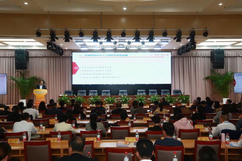 日出水了啊快点使劲动态图