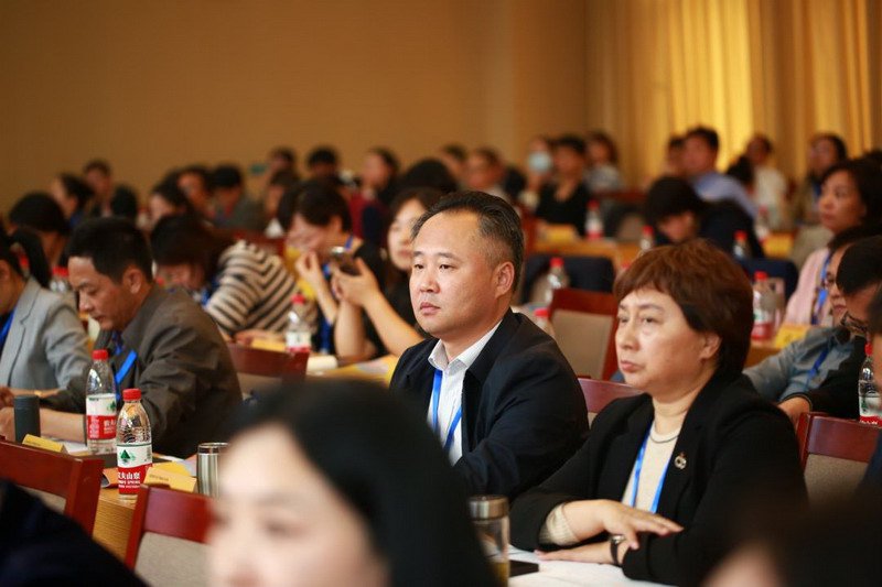 日出水了啊快点使劲动态图