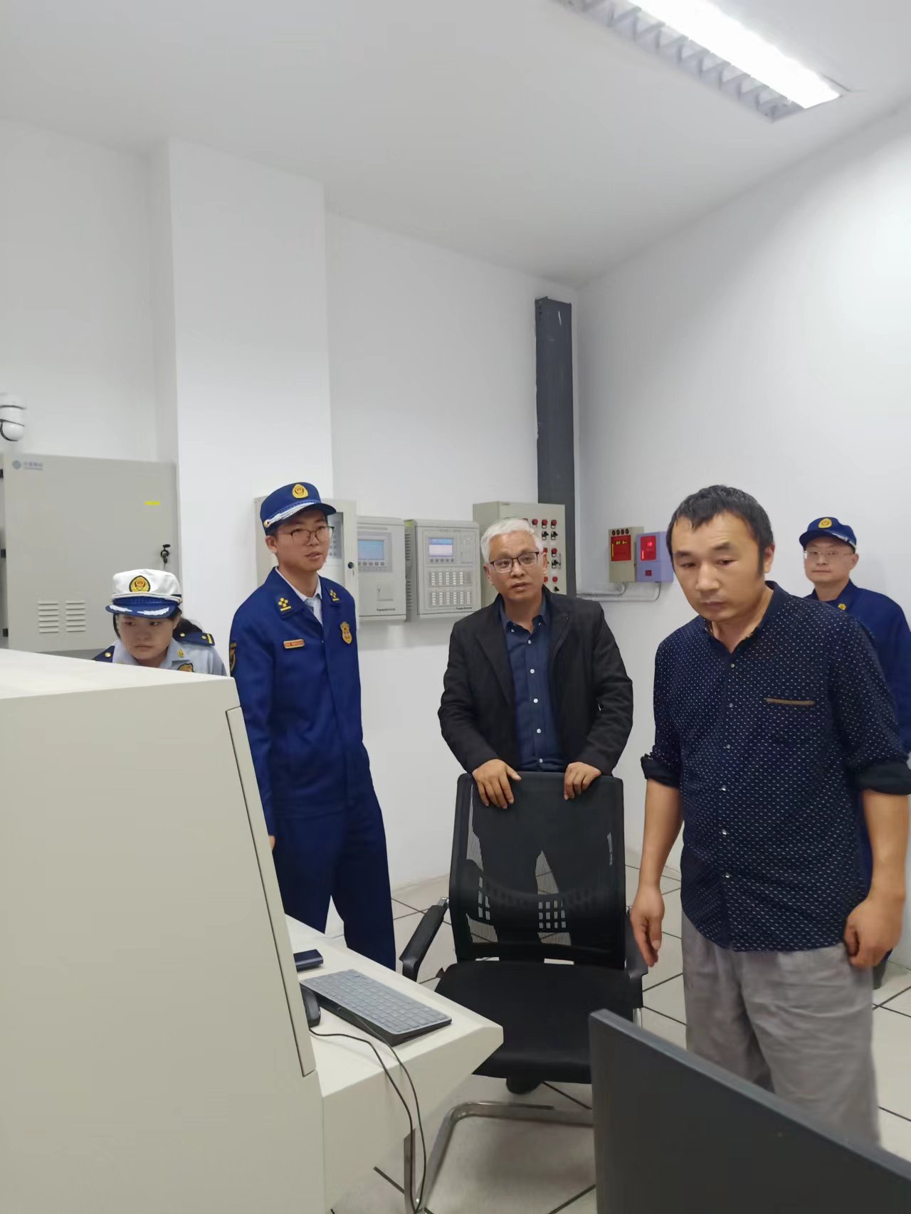 日出水了啊快点使劲动态图