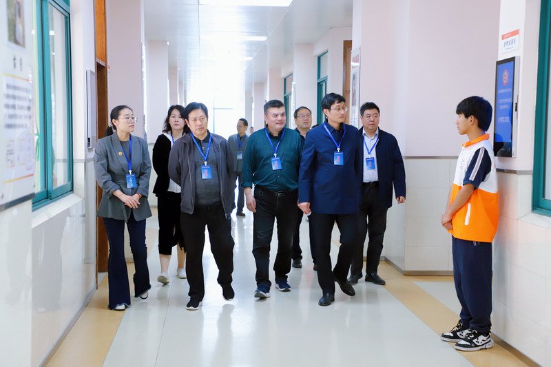 日出水了啊快点使劲动态图