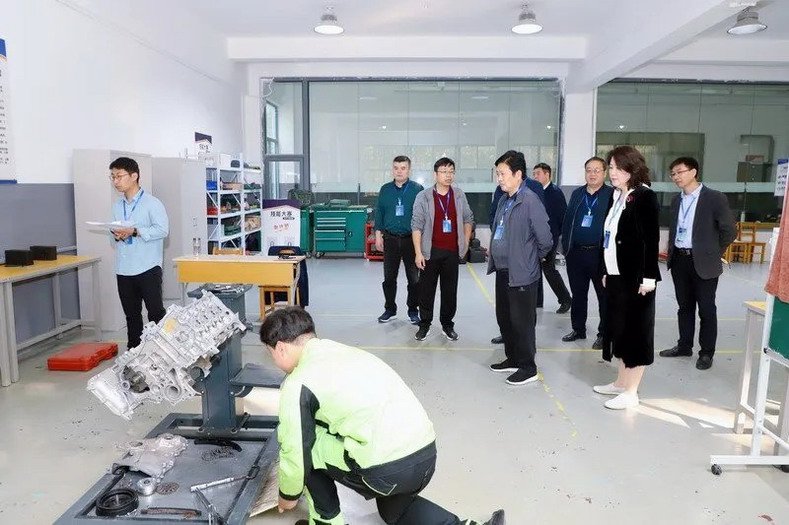 日出水了啊快点使劲动态图