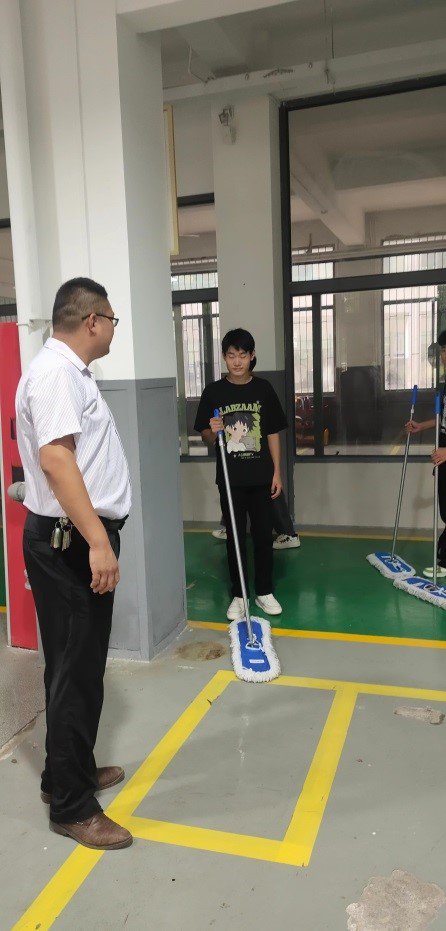 日出水了啊快点使劲动态图