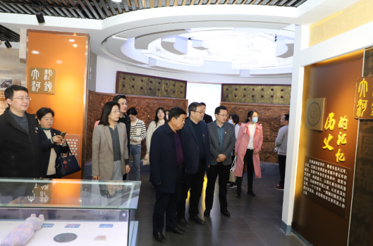 日出水了啊快点使劲动态图