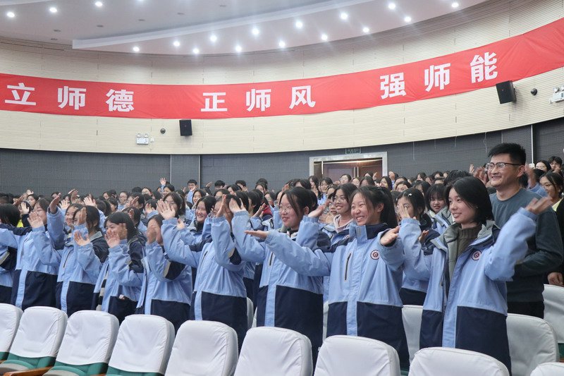 日出水了啊快点使劲动态图