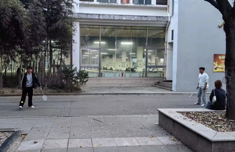 日出水了啊快点使劲动态图