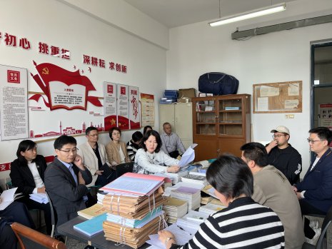 日出水了啊快点使劲动态图