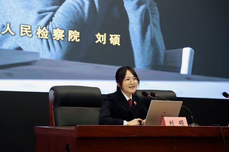 日出水了啊快点使劲动态图