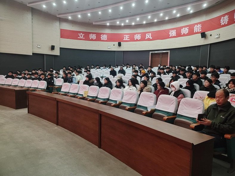 日出水了啊快点使劲动态图