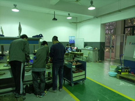 日出水了啊快点使劲动态图