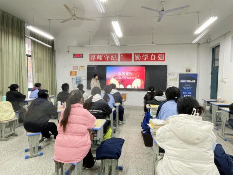 日出水了啊快点使劲动态图