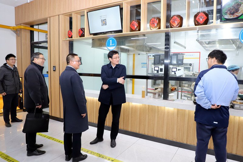 日出水了啊快点使劲动态图