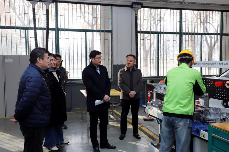 日出水了啊快点使劲动态图