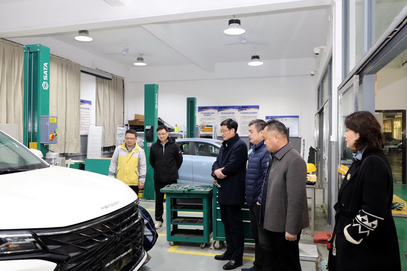 日出水了啊快点使劲动态图