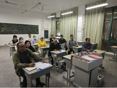 日出水了啊快点使劲动态图