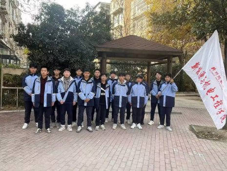 日出水了啊快点使劲动态图