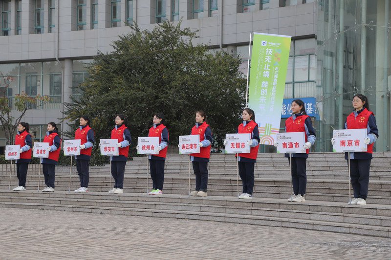 日出水了啊快点使劲动态图