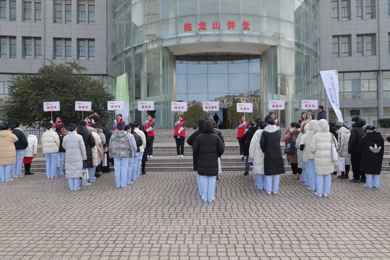 日出水了啊快点使劲动态图