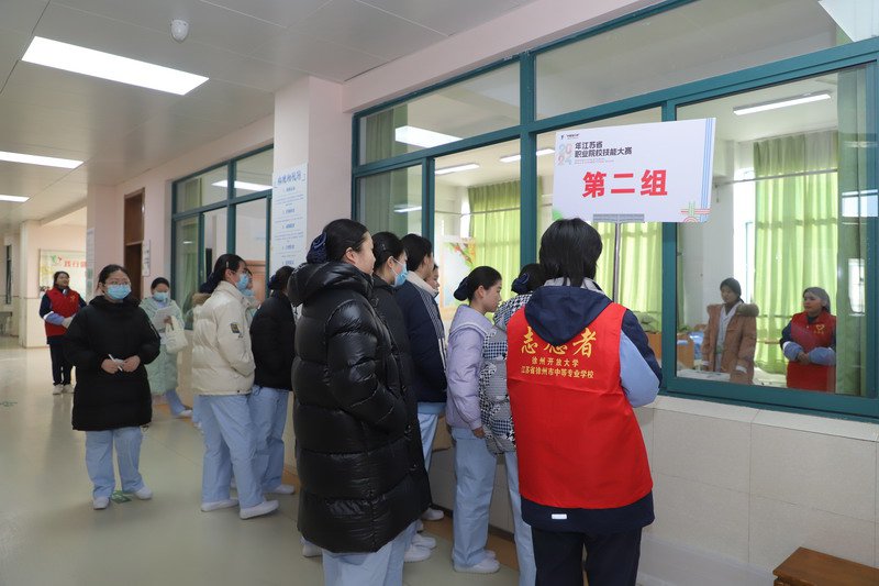 日出水了啊快点使劲动态图