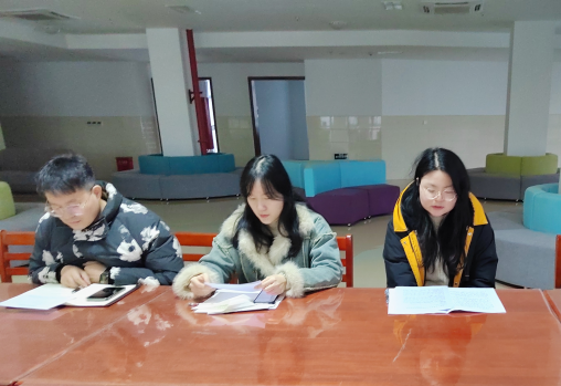 日出水了啊快点使劲动态图