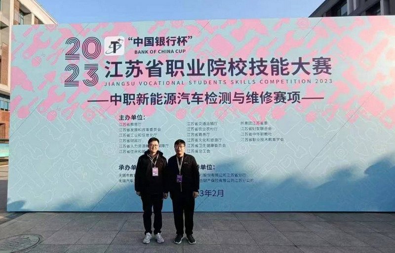 日出水了啊快点使劲动态图