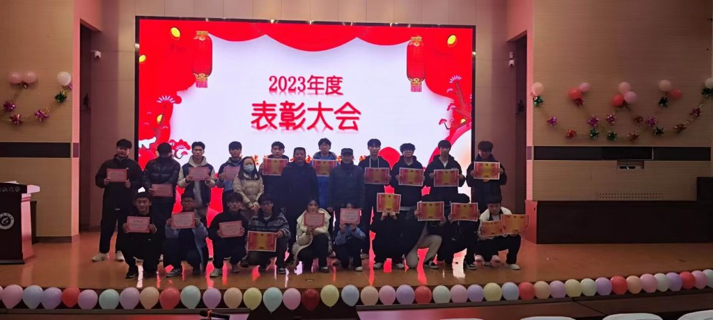 日出水了啊快点使劲动态图