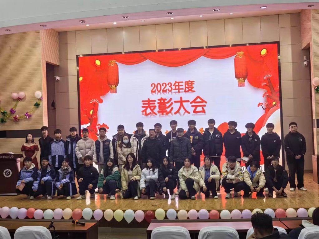 日出水了啊快点使劲动态图