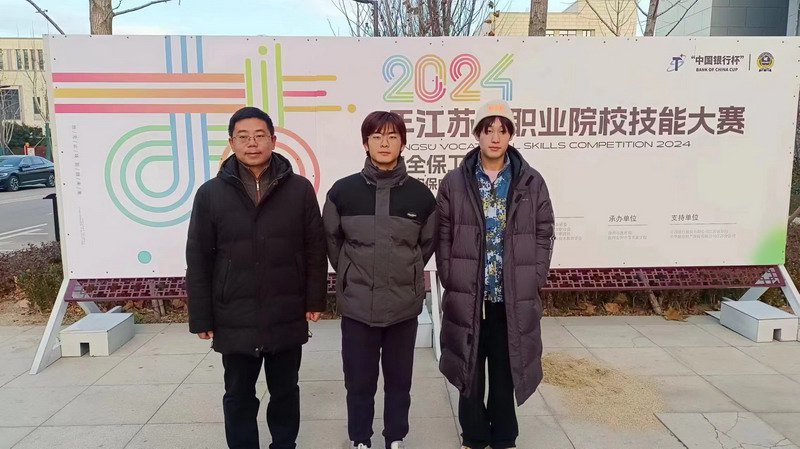 日出水了啊快点使劲动态图