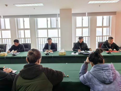 日出水了啊快点使劲动态图