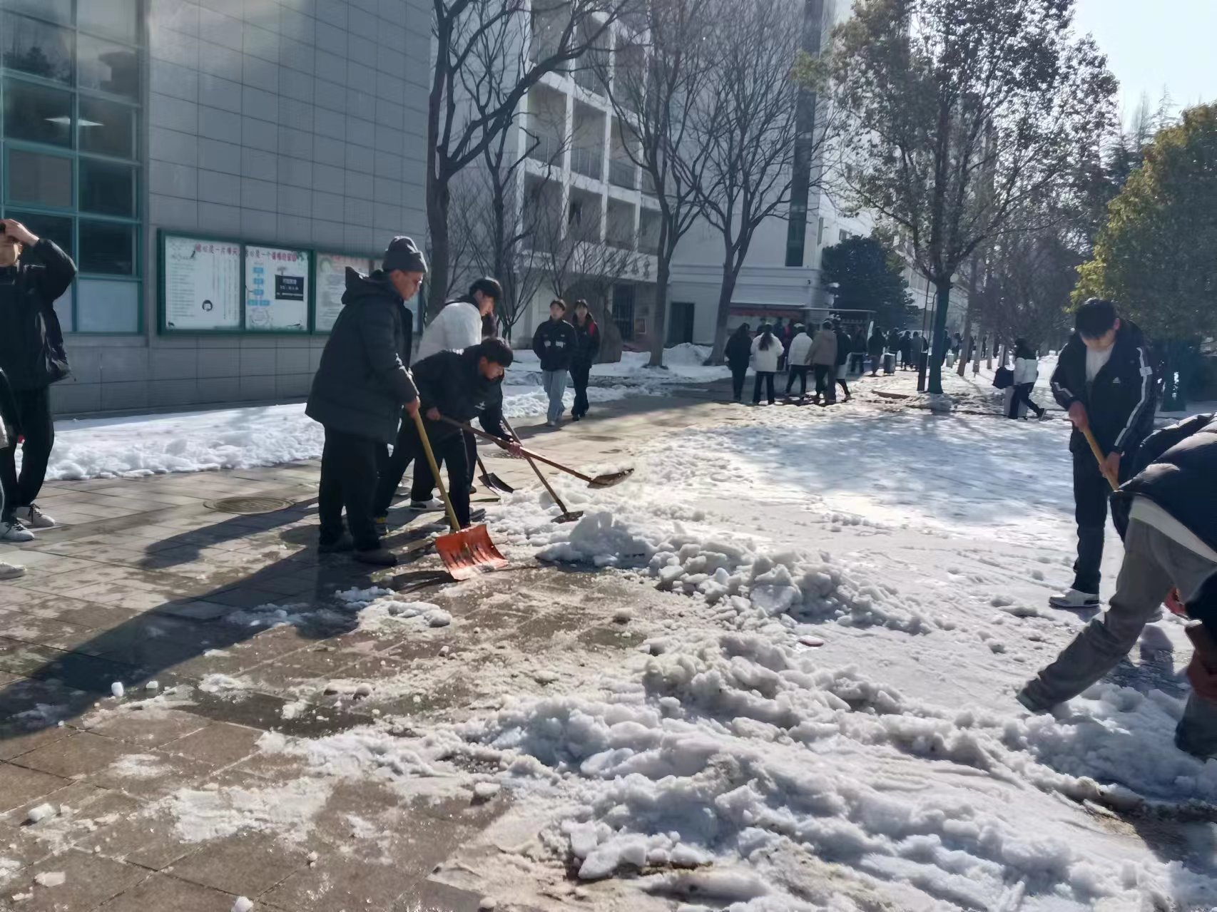 日出水了啊快点使劲动态图