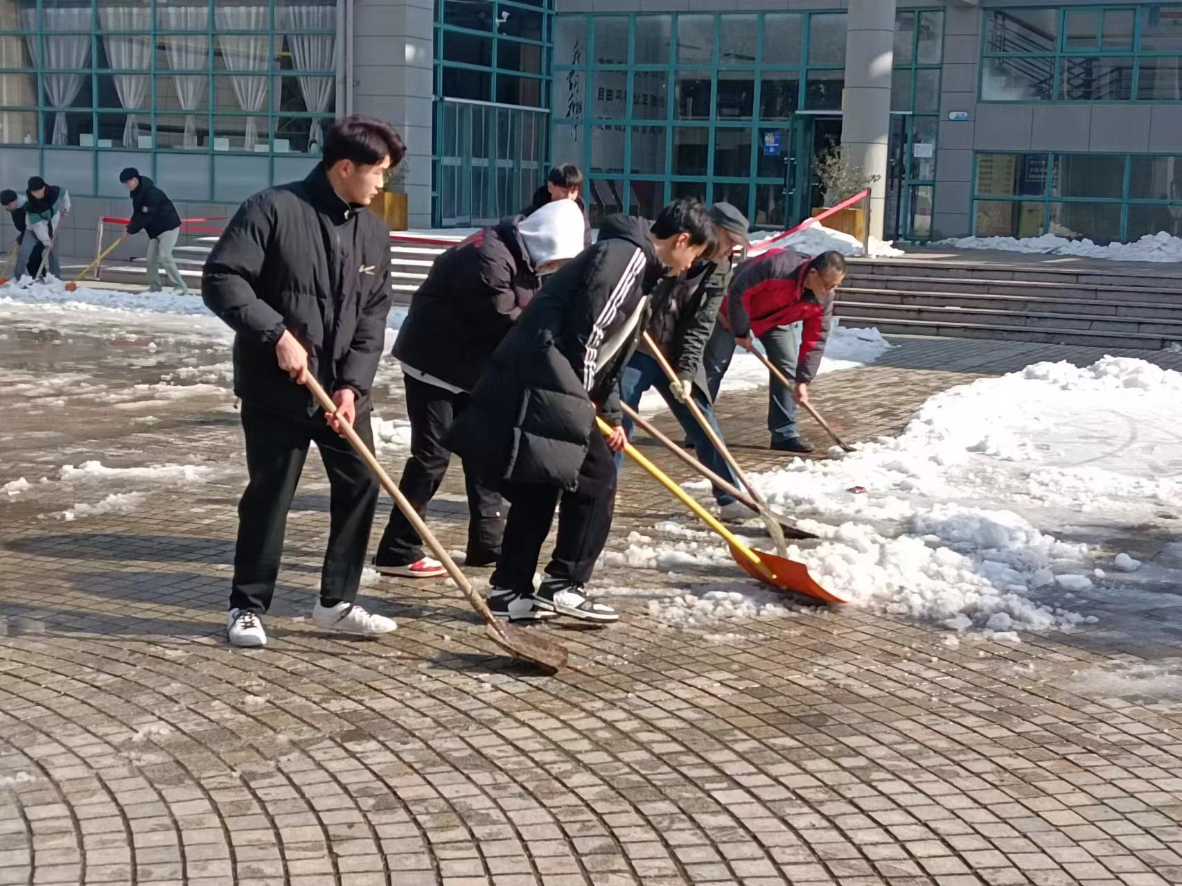 日出水了啊快点使劲动态图