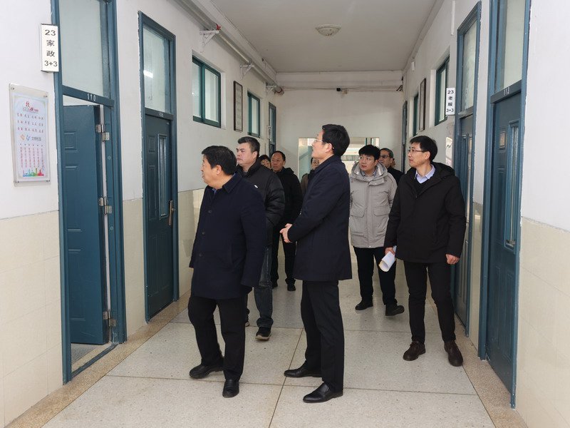 日出水了啊快点使劲动态图