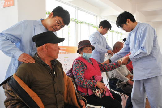 日出水了啊快点使劲动态图