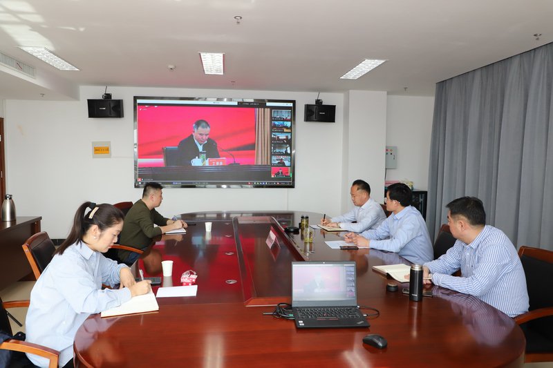 日出水了啊快点使劲动态图