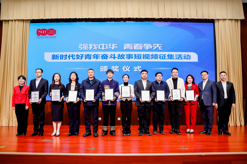 日出水了啊快点使劲动态图