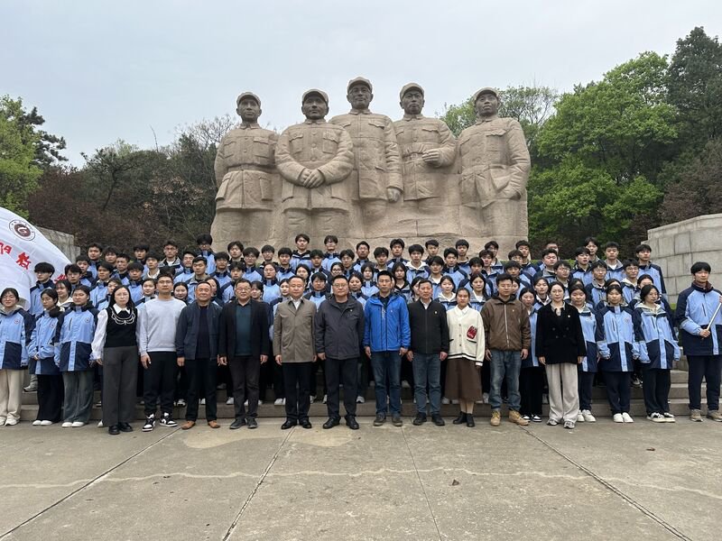 日出水了啊快点使劲动态图