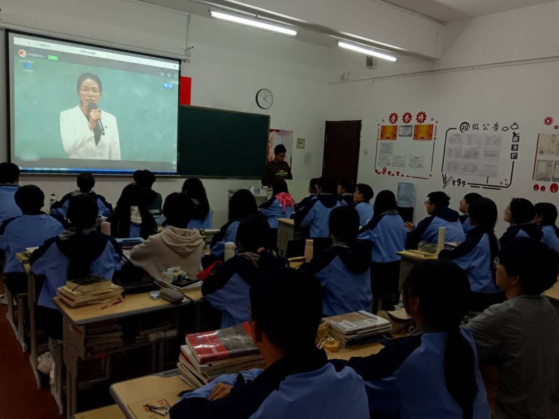 日出水了啊快点使劲动态图