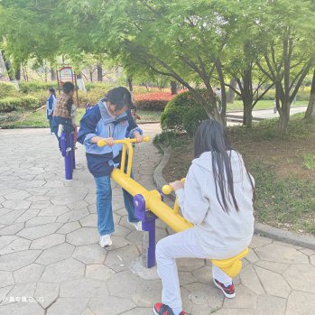 日出水了啊快点使劲动态图