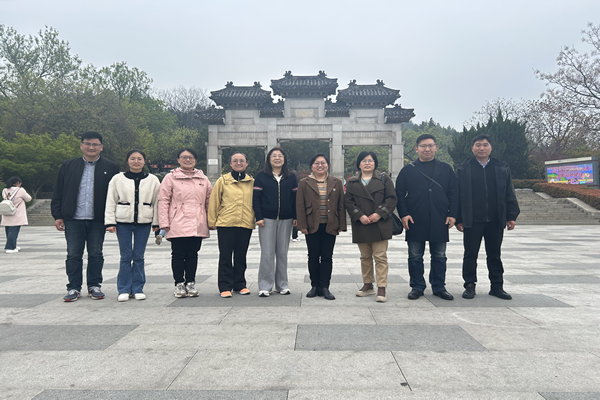 日出水了啊快点使劲动态图