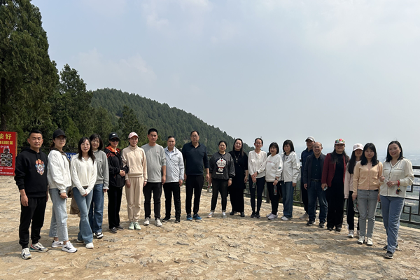 日出水了啊快点使劲动态图