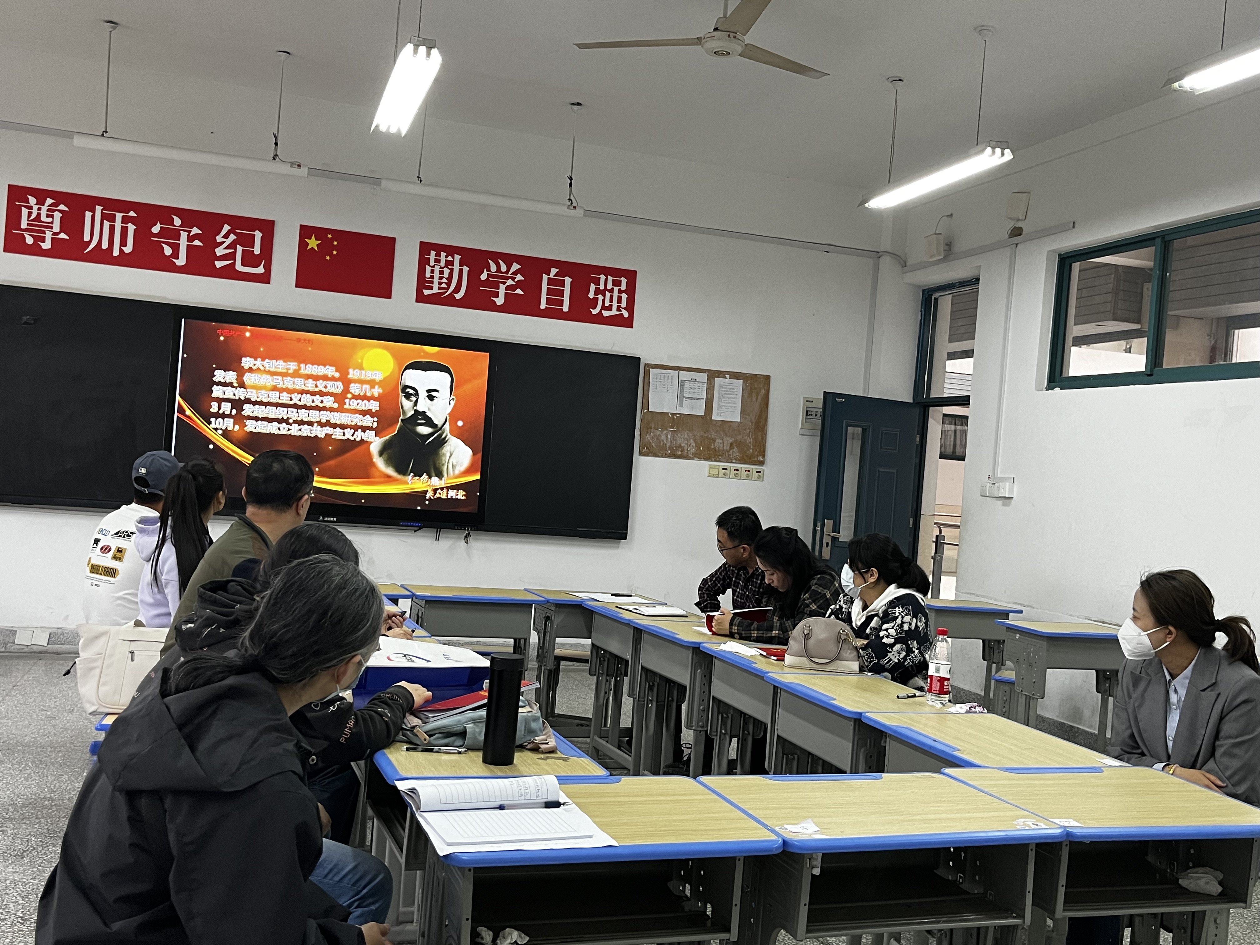 日出水了啊快点使劲动态图