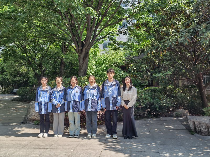 日出水了啊快点使劲动态图