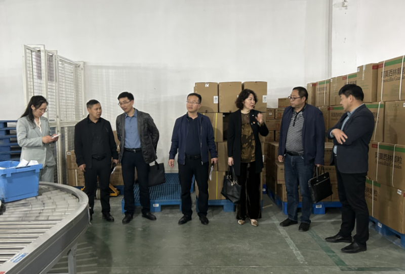 日出水了啊快点使劲动态图