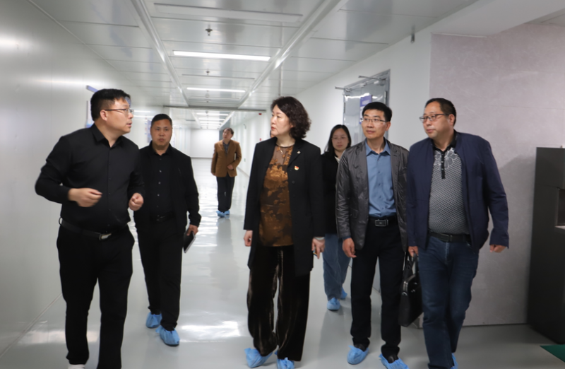 日出水了啊快点使劲动态图